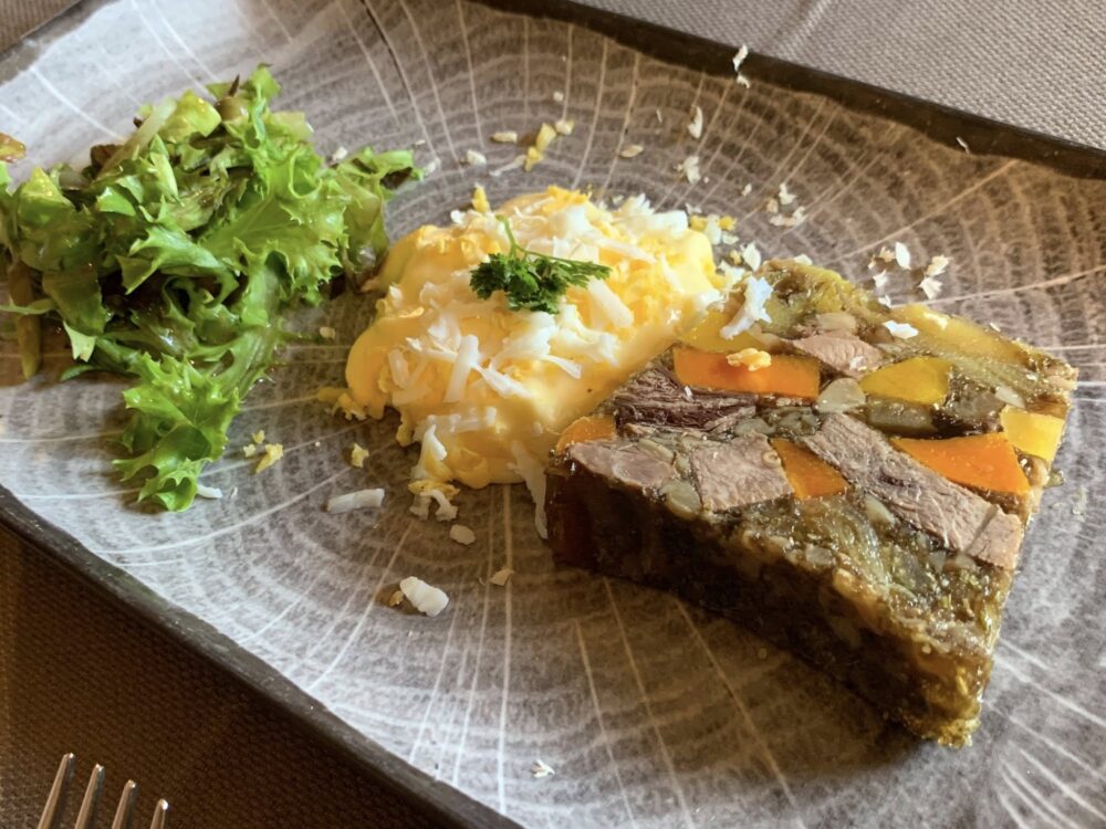 La ferme de Victorine, la terrina dello chef