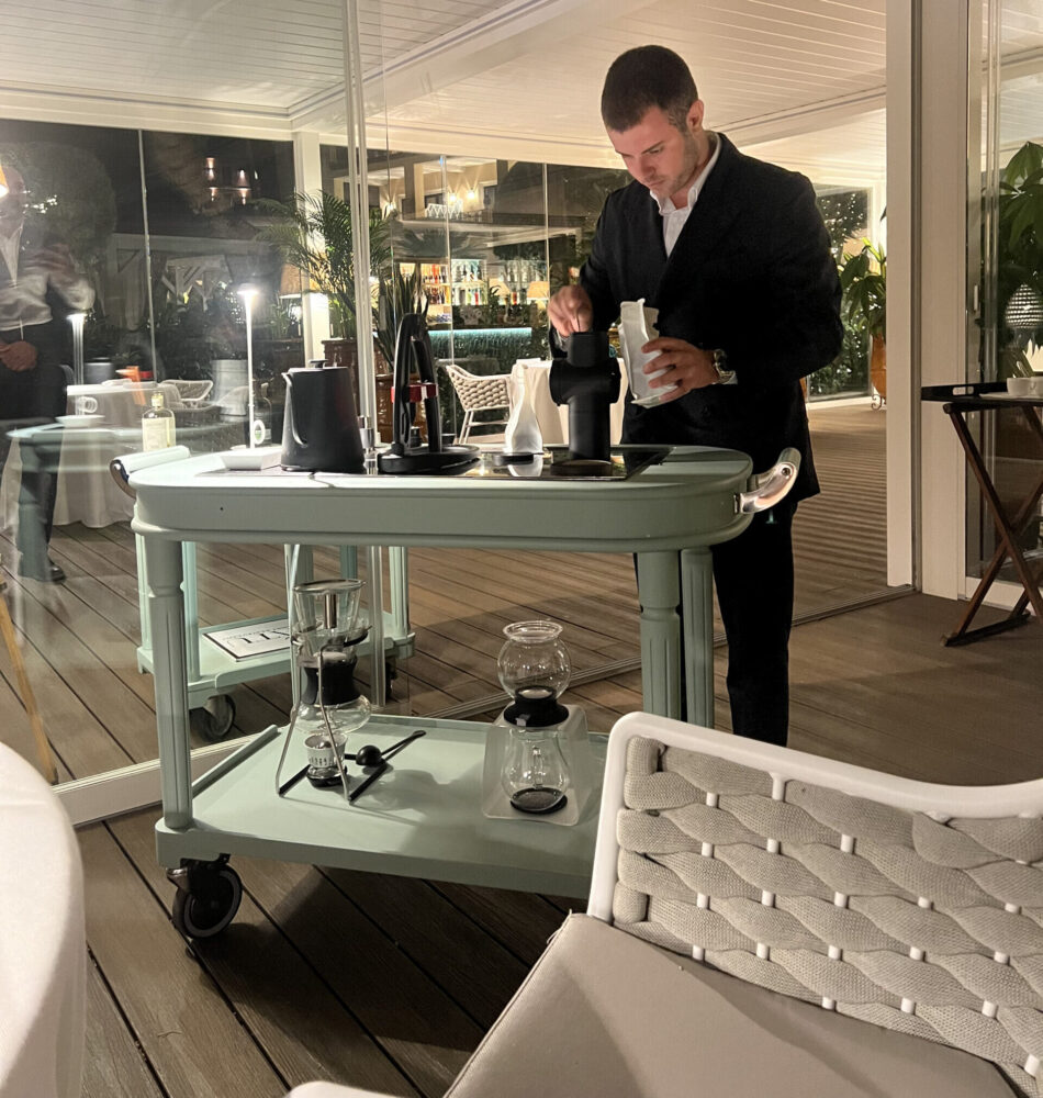 Ristorante Batu - La preparazione del caffè