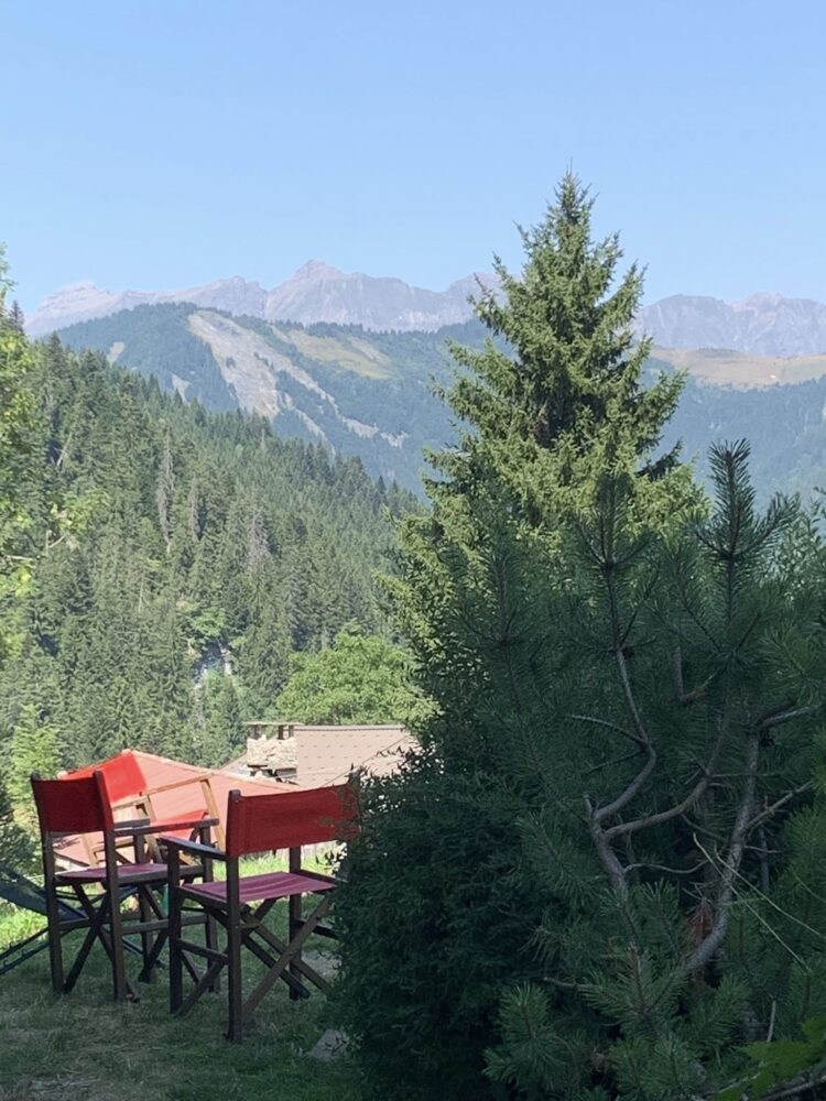 Le Refuge a Megeve, le sedie con panorama