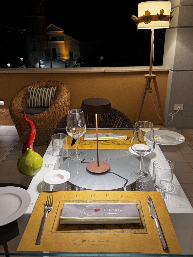 Ficheria Santomiele - La sala