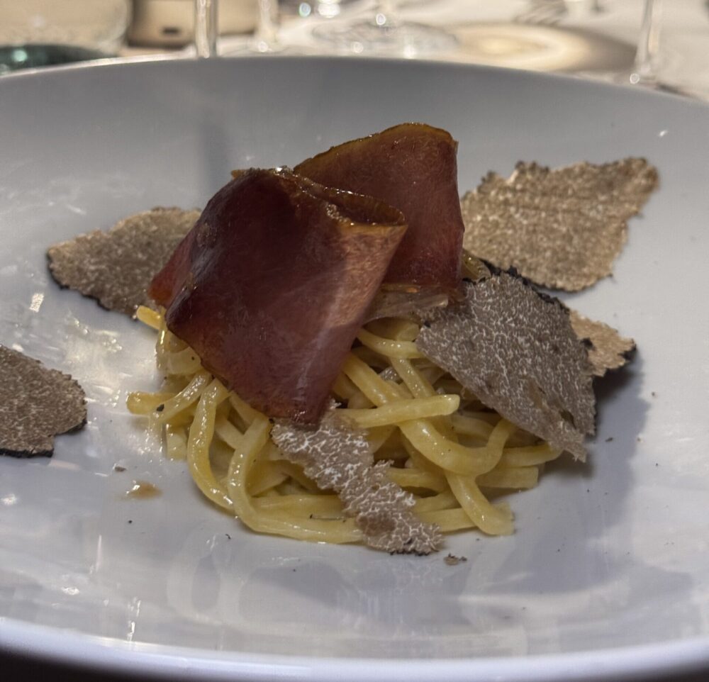 Donna Elisa - Tagliolini con ventresca e tartufo