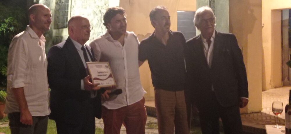 Festival della Dieta Mediterranea Premiazione a Nicola Venditti. Da sx Buono, Venditti, Calabrese, Pisani e Continisio