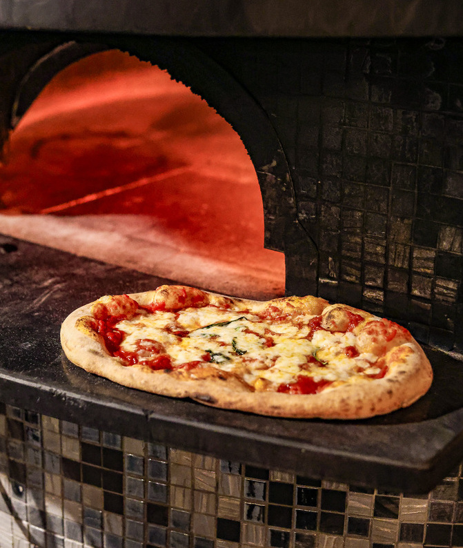 L'Ammaccata, la pizza e il forno