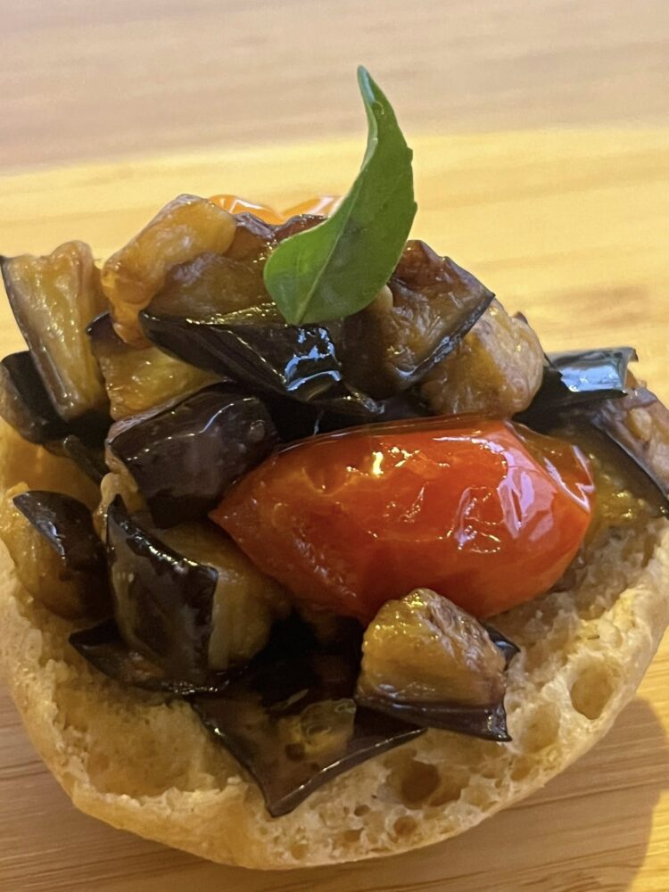 L'Uliveto - fresella e melanzane