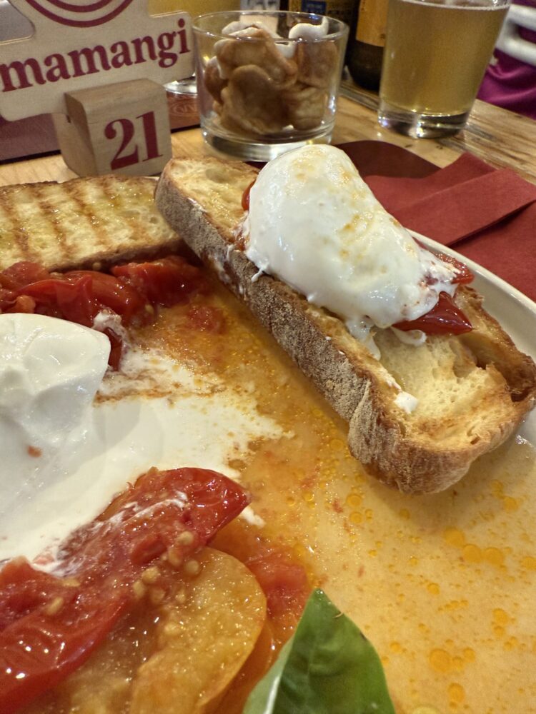 Mamangi - Burrata e Pomodori