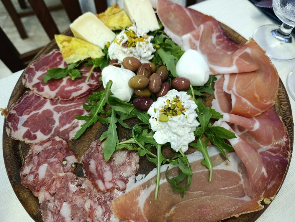 Nuova Osteria - Il Tagliere di Salumi e Formaggi