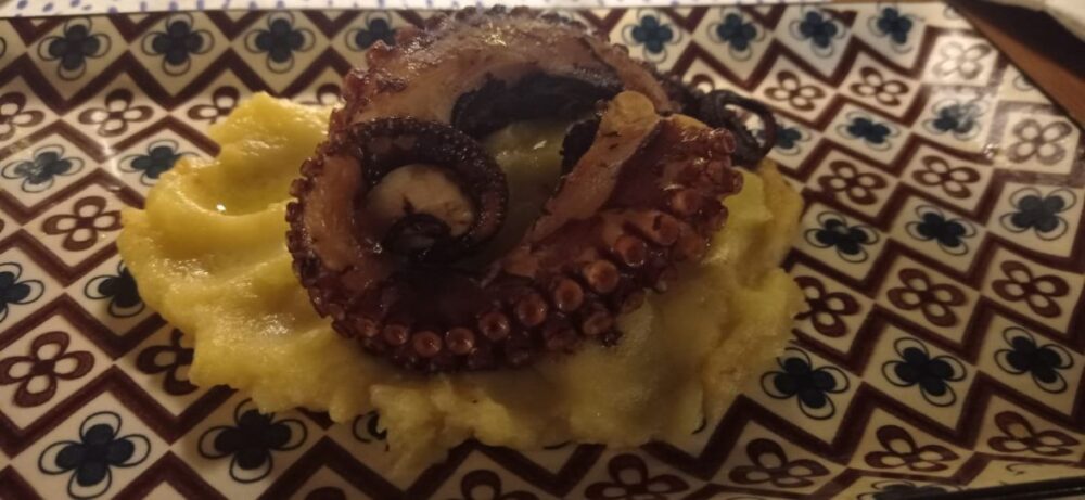 Ristorante Anemos - Polpo piastrato su crema di patate