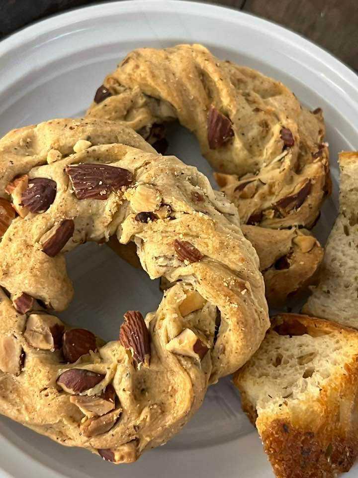 tarallo e pane rustico