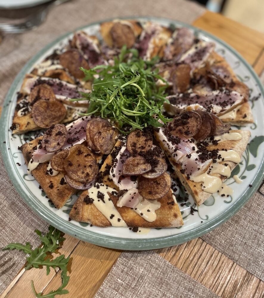 Pizza Tonno Tonnato e Patate Viola