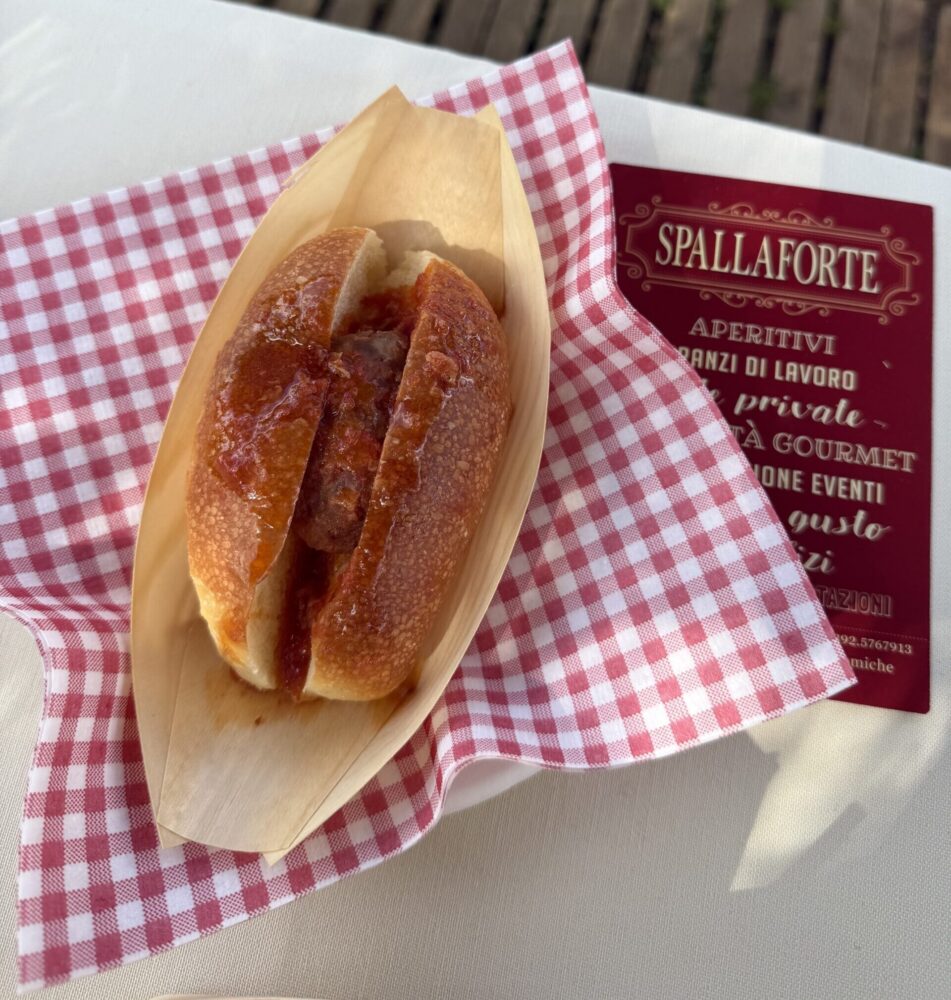 Spallaforte - Maritozzo con salsiccia al sugo