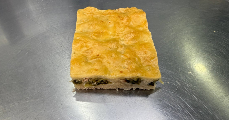 Baguette e pizza di scarole napoletana: la ricetta di Gennaro Ambrosio