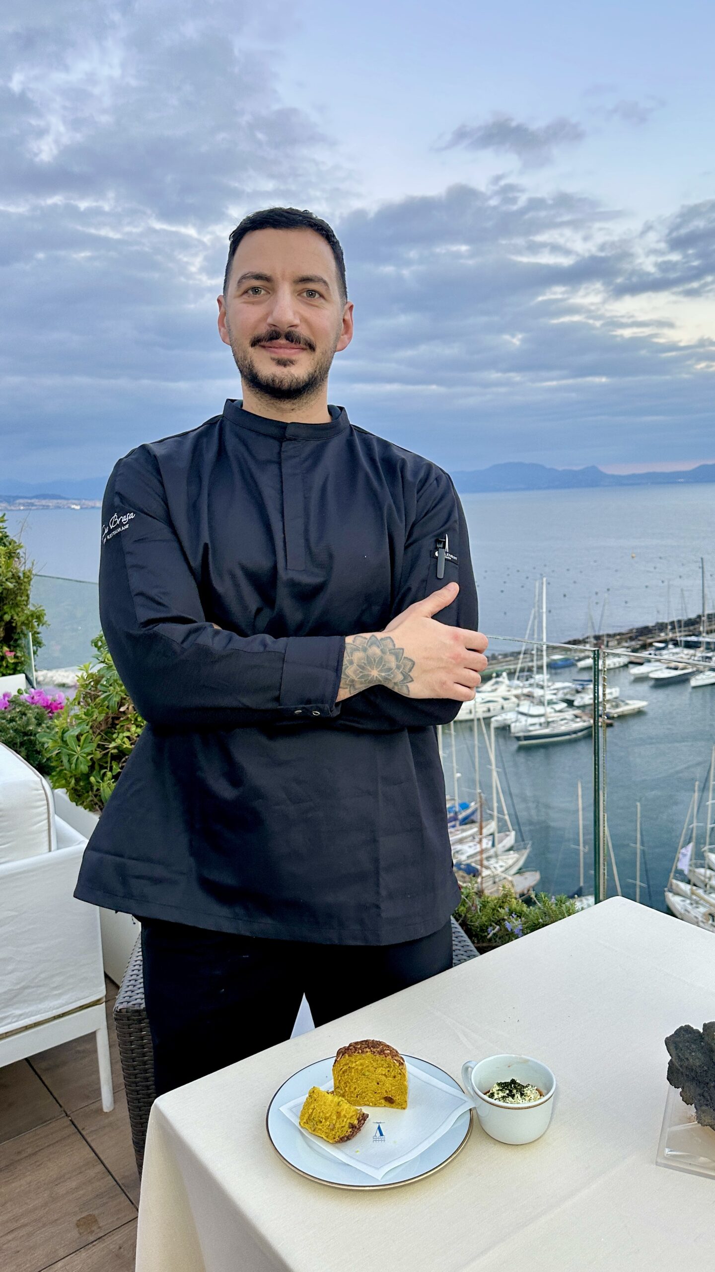 Giovanni De Rosa con la sua preparazione "Come un panettone"