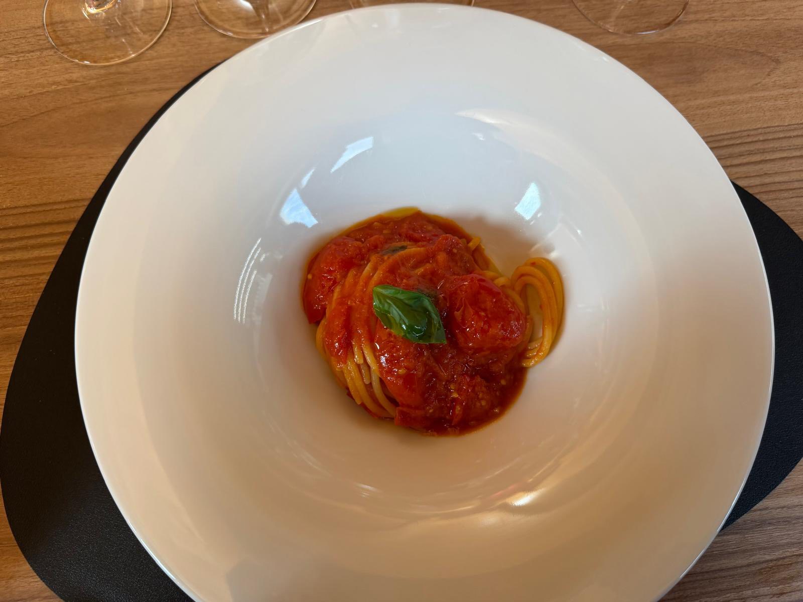 Gli spaghetti al pomodorino del piennolo